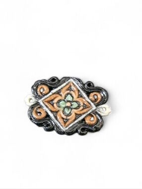 Decorative Floral Medallion Accent in Black, Gold, and Green